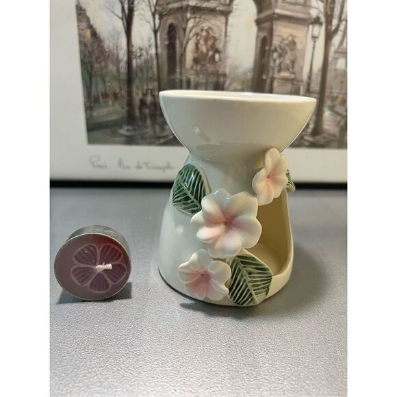 Pink &‎ White Hibiscus Ceramic Wax Warmer - NWOT - Picture 1 of 10